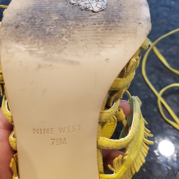 Shoes - Picture 7 of 9